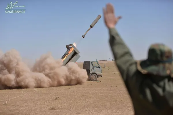 شلیک موشک توسط نیروهای الحشد الشعبی در حومه شهر باستانی الحضر در جنوب موصل