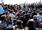 بازدید هوایی رئیسی از زاینده‌رود و تالاب گاوخونی/گفتگو با اهالی و کشاورزان روستای قلعه‌بالا