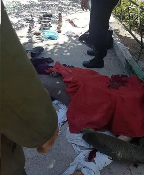 عکس/ جماعت موبایل به دست در اطراف مجلس!