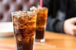 نوشیدن نوشابه در صبح بی‌خطر است؟