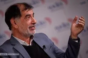 ببینید | واکنش متفاوت پزشکیان به افتادن لیوان آب و خیس شدن لباسش