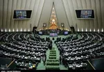 ظریف:هم نفت می فروشیم، هم اقتصادمان را حفظ می‌کنیم