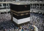 مصباحی‌مقدم: فردی را داریم که بحران ارزی گذشته را مدیریت کرد