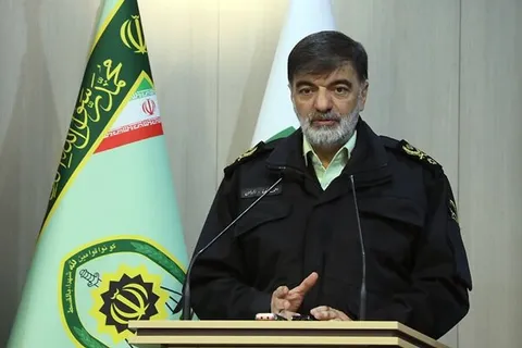 سردار رادان خط‌ونشان کشید| با وطن‌فروشان مانند دشمن برخورد می‌کنیم