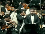 رهبر ارکستر سمفونیک تهران: قلبمان می‌لرزید، اما ایستادیم!