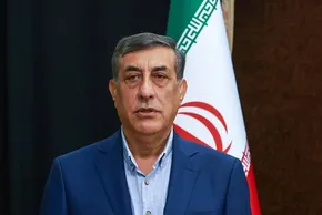 فیلم| بازدید رئیس جمهور از نمایشگاه وزارت دفاع