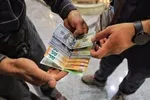 قیمت دلار رسمی بالا رفت