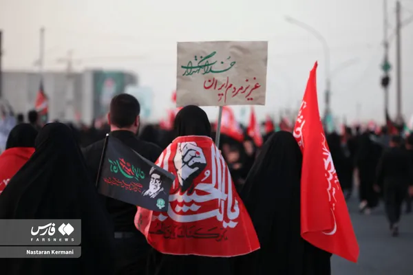 مراسم تشییع رهبر شهید در قم