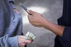 تصاویر / دستگیری سارقین خطرناک و انهدام چندین باند زورگیری در پایتخت