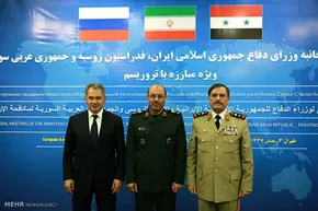 عکس/ احسان علیخانی سوار بر لندکروزش