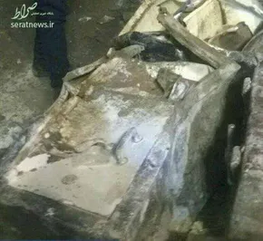 عکس/ نماز آتش‌نشان درکنار خرابه‌ ساختمان پلاسکو