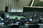 روحانی: دولت در حوزه مسکن عقب‌ماندگی دارد/ مجالس عروسی و عزا ممنوع است
