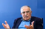 طعنه سنگین روشن به عارف آقاسی: از شنیدن اسمش خنده‌ام می‌گیرم