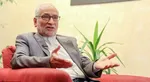 عکس| کنایه ضرغامی به استرداد لایحه مقابله با محتوای خلاف واقع
