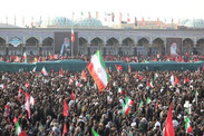 فیلم | عبور خودروی حامل پیکر مطهر امام شهید در میان خیل عظیم جمعیت