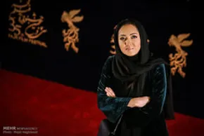 فیلم | ژست‌های بهاره رهنما روی فرش قرمز جشنواره ۲۵