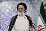 امام جمعه قم : دستگاه‌های انتظامی و قضایی با هنجارشکنی‌ها در قم بدون اغماض برخورد کنند