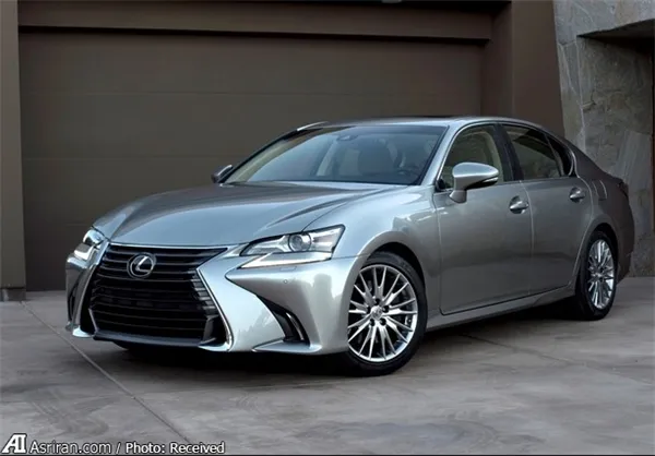  5- لکسوس GS 350
این خودرو به یک موتور 3.5 لیتری V6 با تولید 306 اسب بخار قدرت  مجهز است. گیربکس 6 دنده نسبت به مدل پیشین خود ارتقا پیدا کرده و نسبت به فشردن پدال گاز، واکنش بهتری را از خود نشان می دهد.