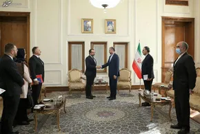 فیلم | لحظات مرگبار نبرد تن به تن سربازان اوکراین و روس +18