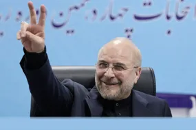 چه کسانی خیابان را به میتینگ سیاسی تبدیل کردند؟! | آقای قالی‌باف بلندگوی میادین که در اختیار حامیان انتخاباتی شماست!