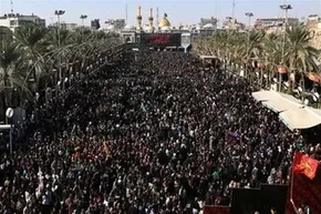 فیلم | حضور لاریجانی در مسیر اربعین