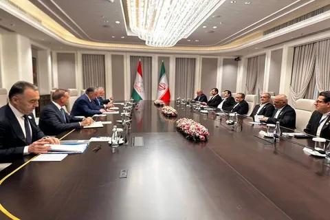 دیدار مهم پزشکیان و رئیس‌جمهور تاجیکستان
