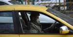 تجلیل شهردار تهران از فرزند تاکسیرانِ «دستپخت»+عکس