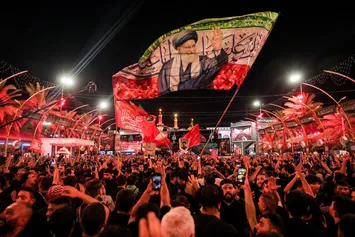 تصاویر| عزاداری شب اربعین حسینی در بین الحرمین