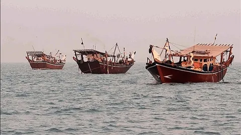 ۱۰ صیاد هرمزگانی از امارات بازگشتند