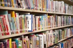 استقبال‌ازکتب‌نویسنده‌جوان‌درنمایشگاه‌کتاب