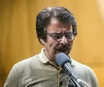 وقتی احسان علیخانی دنبال مادر هاچ زنبور عسل می‌گردد!