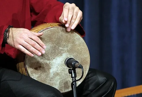 کنسرت گروه «زنده‌رود» به خوانندگی بارمان امیری در تهران