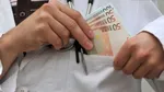 زیرمیزی‌های میلیاردی در پایتخت، چند درصد پزشکان زیرمیزی می‌گیرند؟