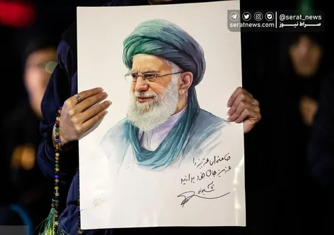 تصاویر| عزاداری و تجمع مردمی در سوگ رهبر شهید در میدان شهدای هفتم تیر تهران