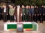 عکس| روضه خوانی حاج منصور ارضی در مراسم تشییع شهید حاجی زاده