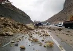انسداد جاده چالوس و آزادراه تهران-شمال تا اطلاع ثانوی/ بارش باران و برف در جاده‌های ۵ استان