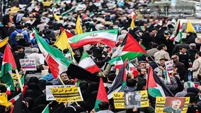 فیلم| حضور سردار قاآنی در اجتماع بزرگ «انا علی العهد» در میدان امام حسین(ع)
