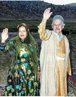 عکس/ لباس محلی وزیر تعاون، کار و رفاه اجتماعی در بازدید از  مجتمع فنی و حرفه‌ای ازنا لرستان