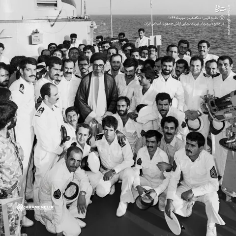 عکس| تصویری تاریخی از «رهبر شهید ایران» در آب های خلیج فارس