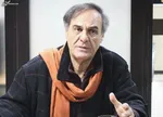 تجارت دختر برای سلبریتی ها و جاسوسی هنرمندان دسته گل یک تلویزیون اینترنتی!