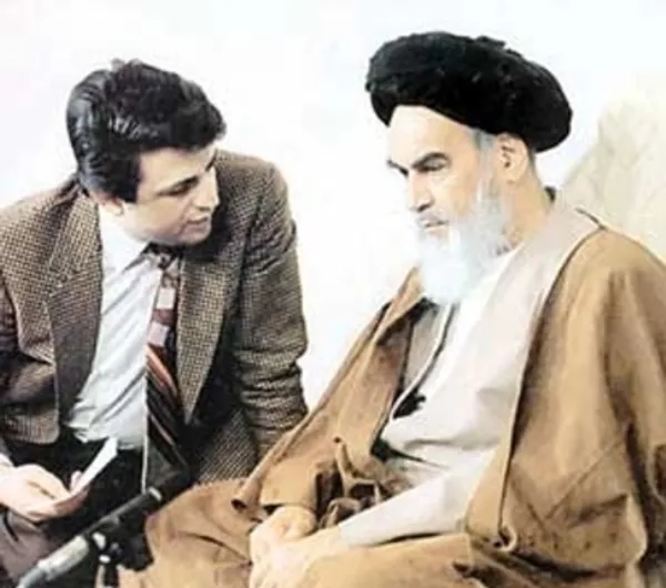 سیدصادق طباطبایی در کنار امام 