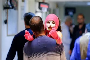 فیلم/پرتاب نارنجنک بر شیشه خودروی یک شهروند در تهران