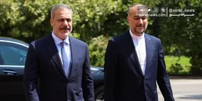 فیلم| برگزاری مراسم سنتی شلیک توپ افطار در استانبول