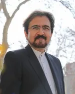 علیرضا کاظمی ابدی استوارنامه خود را تقدیم پادشاه هلند کرد