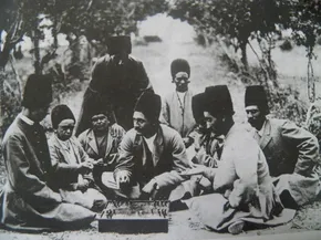 عکس/جشن تولدشاه قاجاری در دارالحکومه