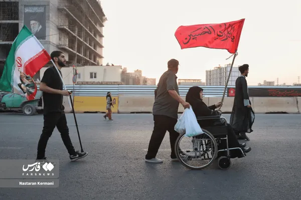 مراسم تشییع رهبر شهید در قم