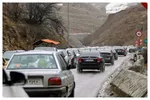 وضعیت ترافیکی جاده‌ها و محورهای مسدود کشور/ ترافیک در محور چالوس