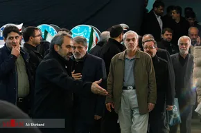تصویر دیده‌نشده از رهبرانقلاب در تظاهرات 57