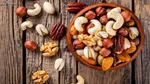 عوارض مصرف زیاد بادام