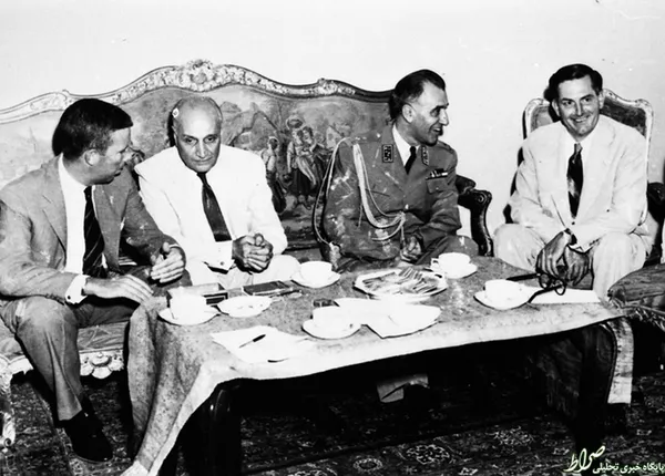 دولت جدید نیاز فوری به کمک مالی داشت. سفیر آمریکا به زاهدی وعده می‌دهد کشور متبوعش 45 میلیون دلار به دولت وی کمک کند